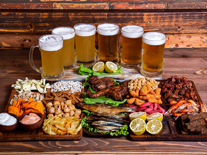 Bí quyết kết hợp bia và món ăn – Nghệ thuật thưởng thức đúng điệu